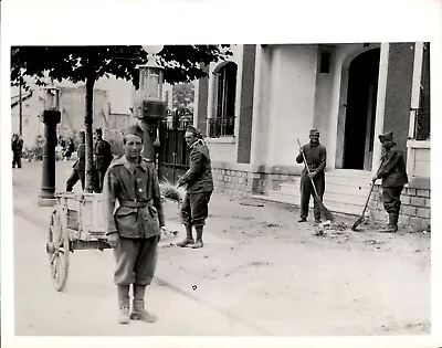 LD288 1940 Original Photo FRENCH PRISONERS CLEANING METROPOLITAN STADIUM WWII • $20