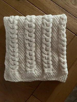 Hand Knitted Baby Blanket . • £12