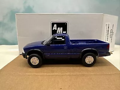 AMT Ertl 1/25 Scale 1994 Chevrolet S-10 4x4 Purple Metallic Dealer PROMO • $19.99