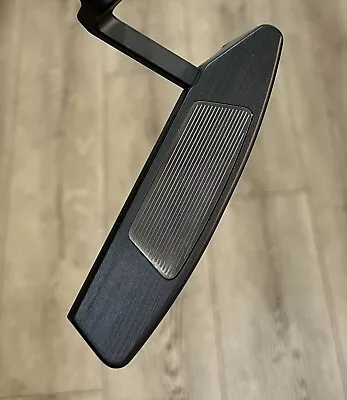 The LA Golf Putter - New - Black Blade Grip Jumbo Lite Used 9.0 Condition. • $850