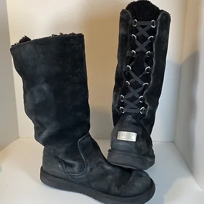 UGG Australia Women’s Roseberry Sheepskin Boots 8 Black Suede Leather Fur GUC • $23.70