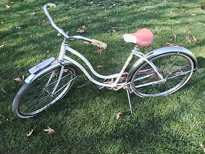 1962 Schwinn Deluxe American Bicycle Vintage Hollywood Fiesta All Original  • $215