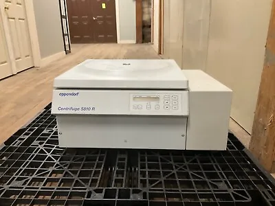 Eppendorf 5810R Refrigerated Centrifuge • $584.99