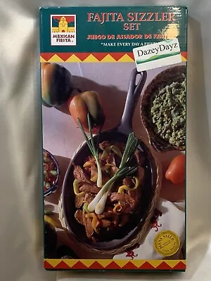 $24.65 • Buy Mexican Fiesta FAJITA SIZZLER SET.  Cast Iron Skillet/wicker Trivet. NEW