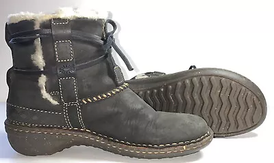 UGG Australian Women Size 6 Cove Shearling Lined Black Leather Ankle Boot SN5136 • $34.90
