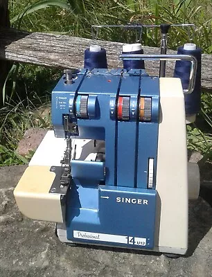 Singer Professional 14U12 • $124.98