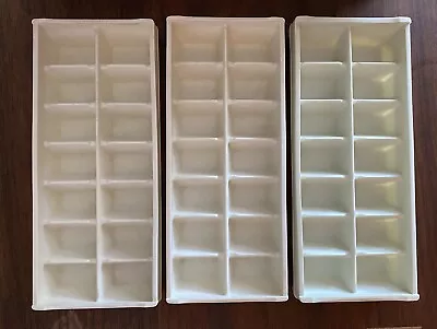 Vintage MCM Hotpoint Easy Release 14 Slot Plastic Ice Cube Trays Beige X3 • $20