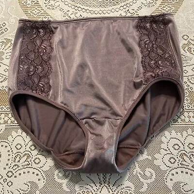 VTG Vanity Fair Women's Size 8 XL Style 13438 Body Caress Brief Panty • $12