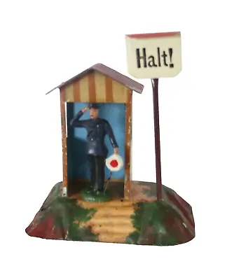 AC3684:Vintage Marklin 0 Gauge Warden Hut On Embankment Cat.2152 • $120.16