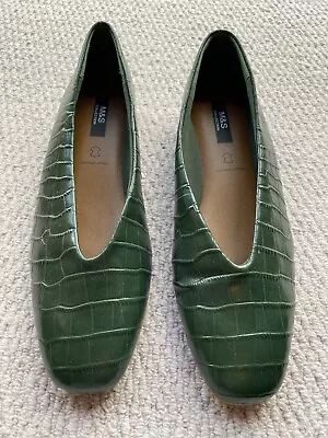 M&S Marks And Spencer Green Leather Shoes 40 6.5 • £14.99