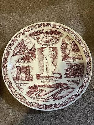 Vernon Kilns Plate Yellowstone National Park 10.5 D Red • $15