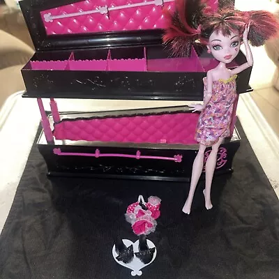 MONSTER HIGH Draculaura Dead Tired Doll And Jewelry Box Coffin Bed • $49.99