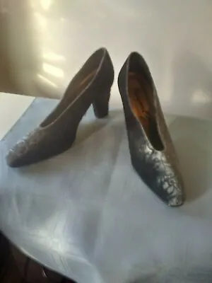Vintage Margaret J Jerrold Ladies Shoes 6 1/2 M Dk Grey Velvet NWOB • $60
