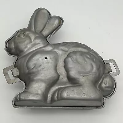 Vintage Heavy Cast Aluminum 2pc 3D Bunny Rabbit Cake Mold Cake Pan 11x10x4  • £42.56