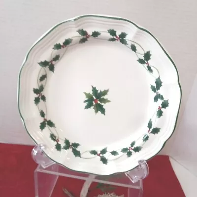 Christmas Mikasa French Countryside Holiday Holly F9012 Salad Plate 8  Red Berry • $7.98