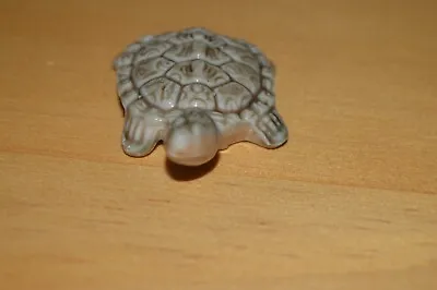 Wade Whimsies Miniatures - Tortoise • £2.99