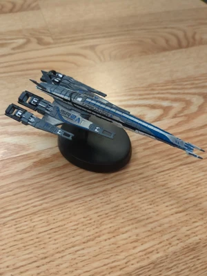 $59.99 • Buy Mass Effect Normandy SR-2 Replica Ship Bioware 2016 Dark Horse