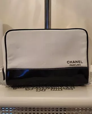 VINTAGE Chanel Classic Black & White Bag Travel Display Perfume Parfum • $10