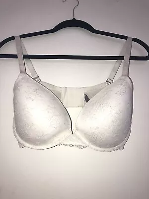 Victoria’s Secret 34DD Biofit Demi Uplift Lace Bra Ivory Silver • $9