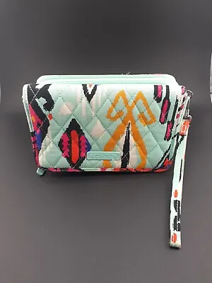 Vera Bradley All In One Wristlet In  Pueblos  Pattern  • $11.99