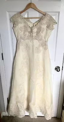 VTG 1960s Shabby Designer Maurer Original Ivory Beaded Lace Wedding Dress Size 8 • $75