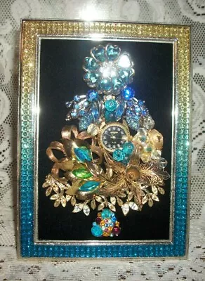 Vintage Jewelry Art Framed Christmas Tree  ***FREE SHIPPING*** 384 • $45