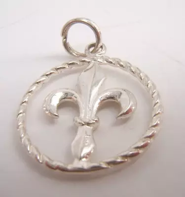 Vintage Sterling Silver Charm Cut Out Fleur De Lis • $10