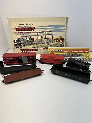 VARNEY HO No. 25 MIGHTY MIDGET TRAIN SET LOCOMOTIVE & 3 FREIGHT CARS 1957 • $70