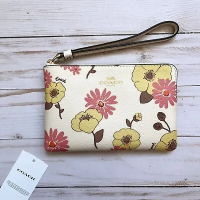 Coach Corner Zip Wristlet With Floral Cluster Print • $48.40