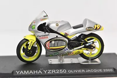 IXO Deagostini 1:24 Yamaha YZR250 Olivier Jacque 2000 Model Motorbike Motorcycle • £9.99