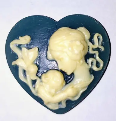 Mother And Child Heart Cameo Unmounted Vintage Blue Color Plastic • $9.99