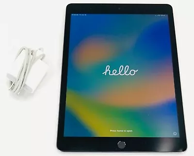 Apple A2603 IPad 10.2” (9th Gen.) 64GB Wi-Fi + 5G (Unlocked) IOS 16 - Gray • $199.95