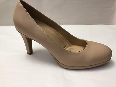 New Naturalizer Size 9 Wide Michelle Tender Taupe High Heel Pumps D6572L3254 • $45.95