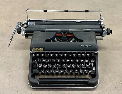 Olympia De Luxe SM-3 Vintage Typewriter Black In Carry Case 1950’s Germany • £119.99