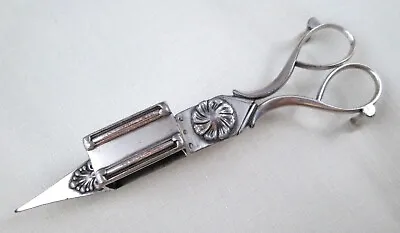 £94.90 • Buy Victorian HALLMARKED Silver CANDLE Wick SNUFFER Excellent Condition FOOTED