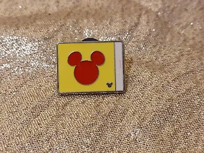 PIN DISNEY 2010 Hidden Mickey Icon Flag Yacht Club Yellow Red Trading Parks • $9