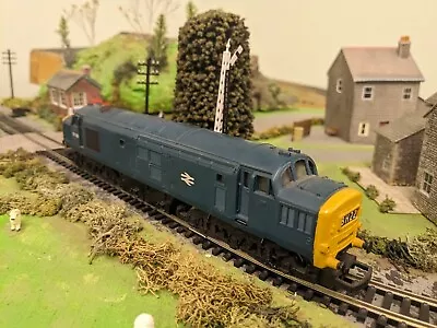 Hornby R751 BR Class 37 37 130 Co-co Diesel Loco 00 Guage • £32.90