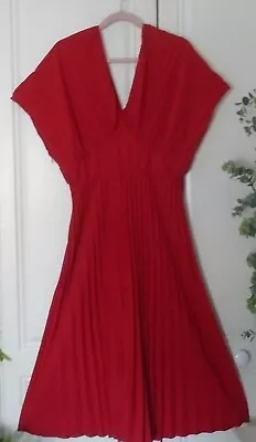Sheen Curve Lovely Red Fully Pleated Dress Size 14 • £1.75