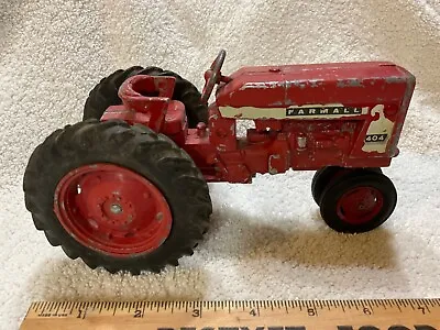 Vintage Ertl Farmall 404 International Harvester 1960’s Tractor  1:16 Scale • $59.95
