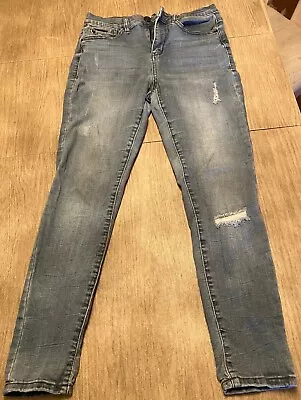 Mudd Blue Jeans With Rips Size 9S • $6.99