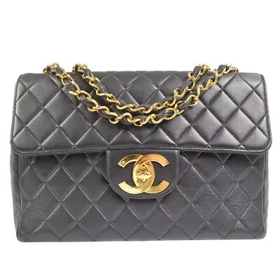 Chanel Black Lambskin Jumbo Classic Flap Bag 171249 • $4280
