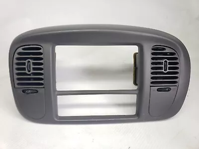 99 - 02 Lincoln Navigator Center Dash Radio Vent Trim Bezel  • $135