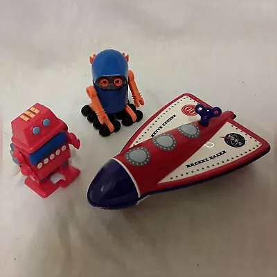 Retro Space Wind Up Toy Bundle NASA Rocket Racer Shuttle & 2 Robot Action Figure • £4.99