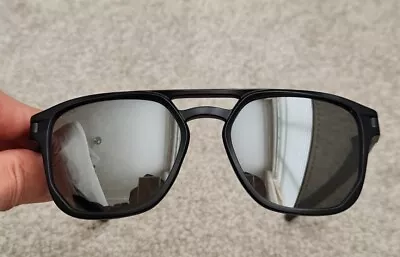 Oakley Latch Beta Sunglasses Prizm Polarized Frogskins Holbrook Sylas Jacket • £69