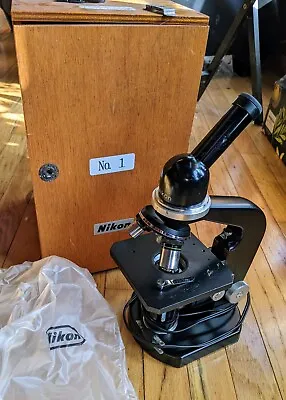 VINTAGE MONOCULAR NIKON MICROSCOPE In Original Wood Case • $179