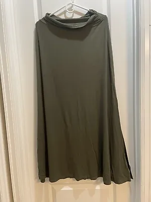 Bobeau Maxi Skirt  Green Size Large Side Slit  Elastic Waist 30” Length 43” • $19