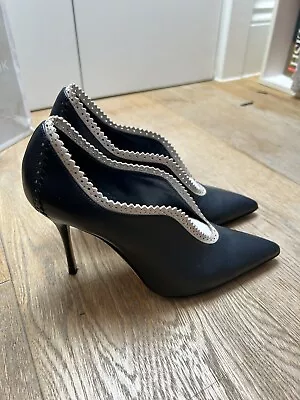 Manolo Blahnik Lobita Booties Size 37 UK 4 • £140