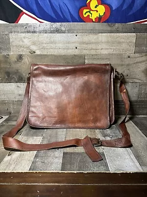 VTG Genuine Leather Messenger Bag Unisex 16x12 • $53