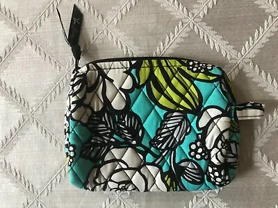 New Vera Bradley Small Cosmetic Bag In Island Blooms • $29