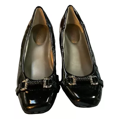 Me Too Women’s Shoes Sz 9M Black Faux Patent Leather Buckle Ornament Silver Tone • $24.70